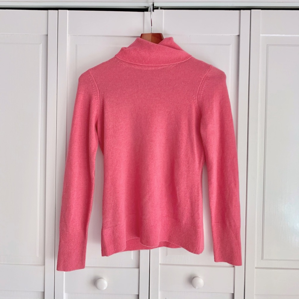 Banana Republic merino turtleneck